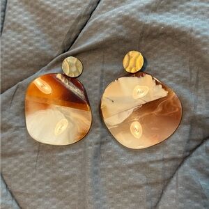 Pre Loved Elegant Brown Shell Earrings - fair conditions